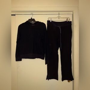 Women’s Theory medium black sweatpants